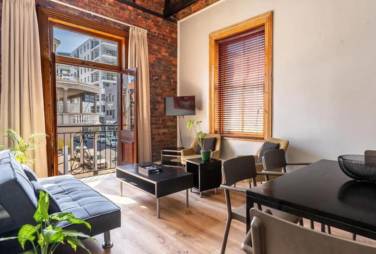 Long Street Self Catering Apartments Cape Town
